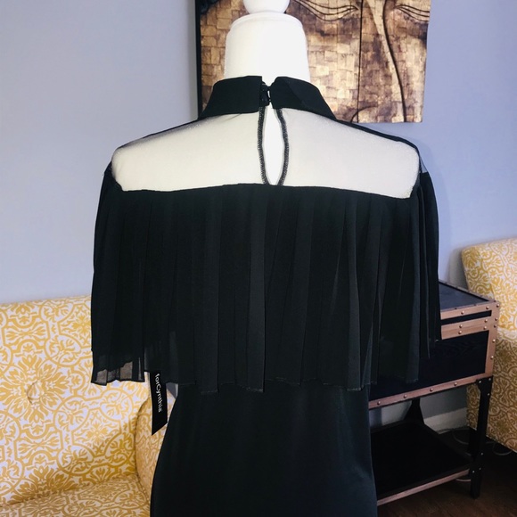 NWT Just Cynthia ruffle top - Picture 4 of 5